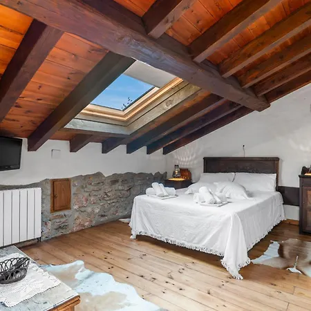 La Breval Country house *